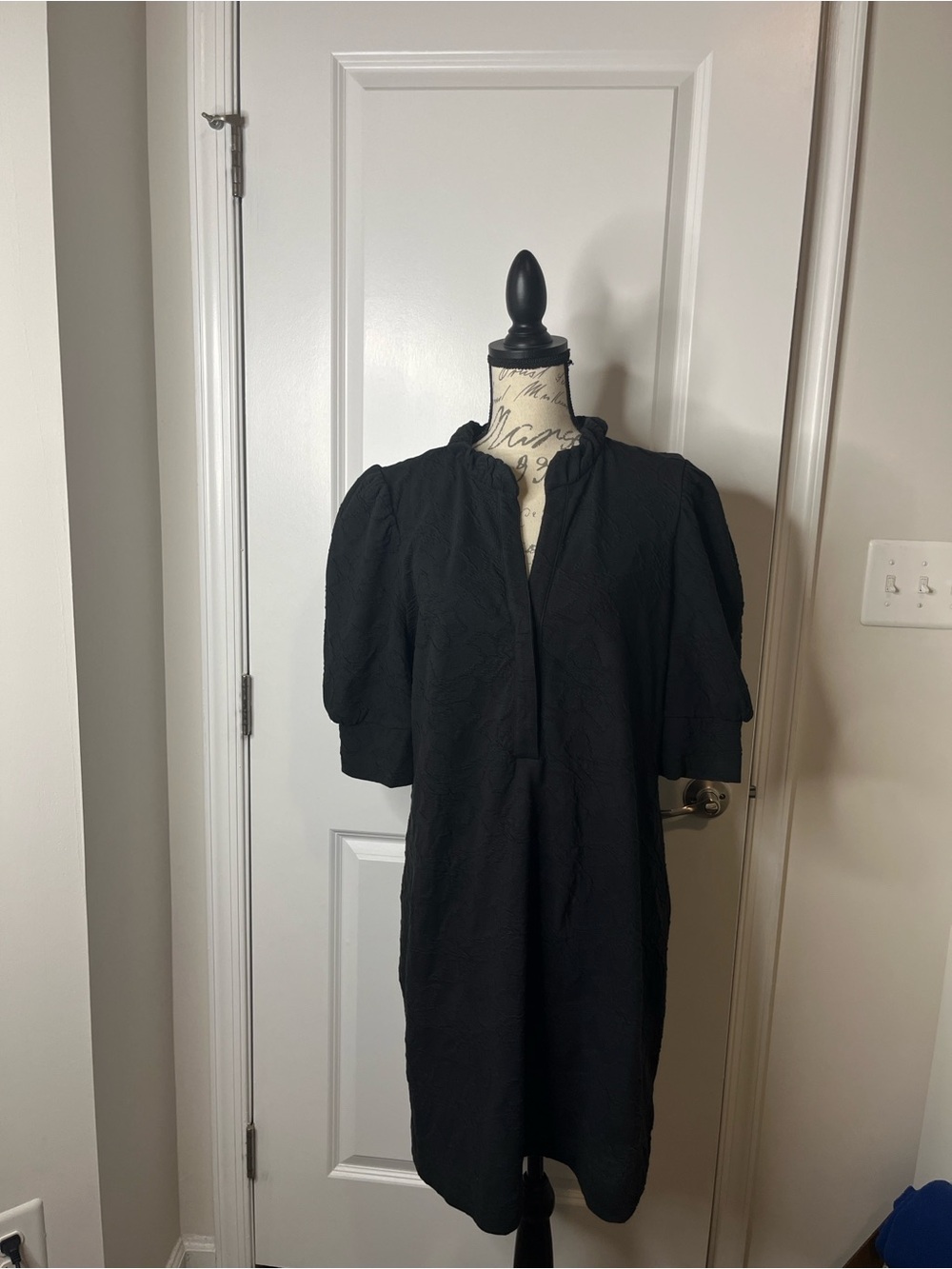 Lilly Pulitzer Black Puff-Sleeve Midi Dress XL